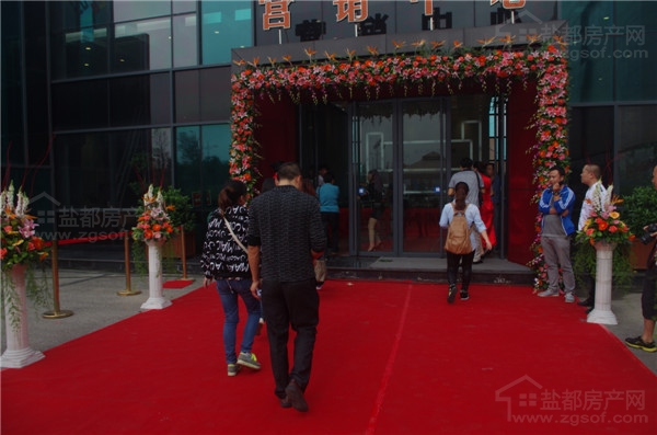 20154015d9971bcf367167.jpg