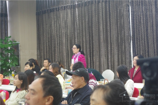 18160340bdfc9617220869.jpg