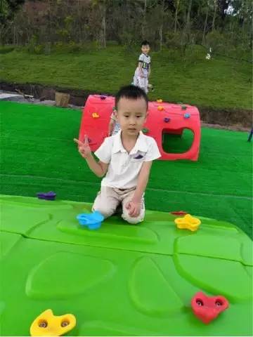 083d60da88764cdcc98ac375fbef7e43.jpg