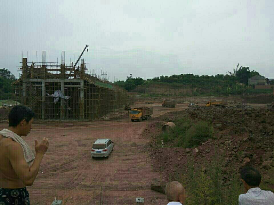 2017080610354315608397_960_720.jpg