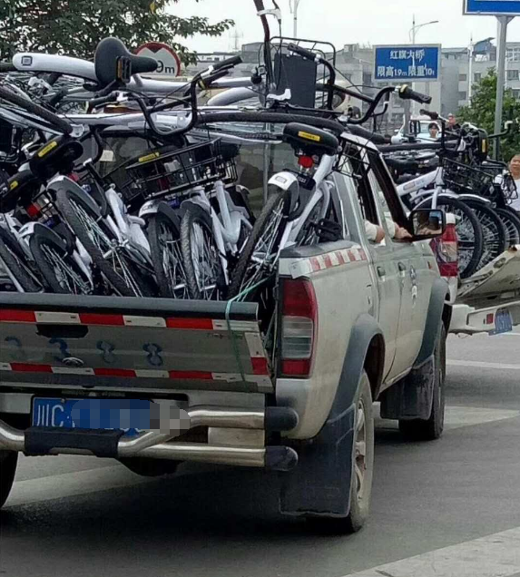 2017092714471876218692.jpg