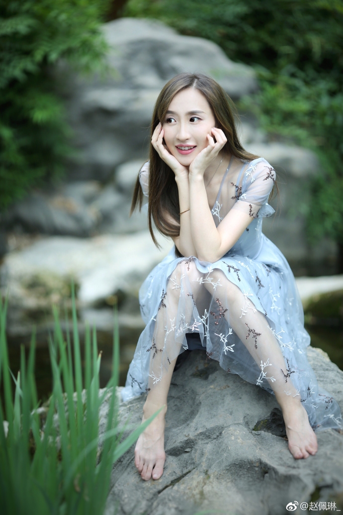 154445jyaxrzfwj66dw7hu.jpg