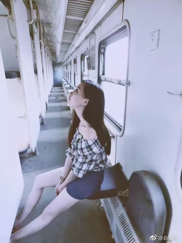 154453lfjnfxyxbb4ffbs2.jpg