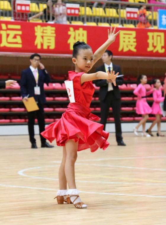 aa056da29344682daf67386e308f8033.jpg