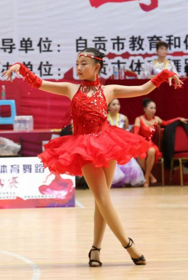 28c5e048669bc2de4edda9ffd0e8571f.jpg