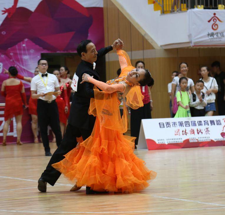 6680be2cb6e9b1817f116cfe15a123b2.jpg