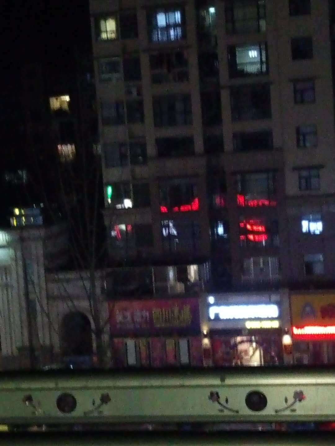 2018031121120709823312_1080_1440.jpg