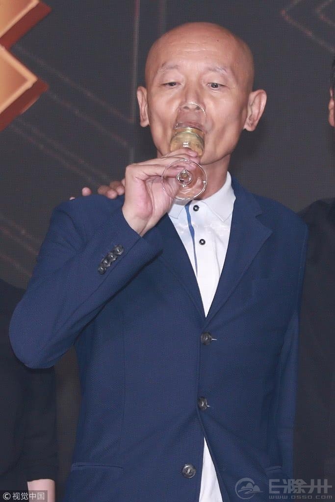 160243glb35a5len1cz3lb.jpg