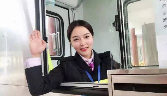 103531zue1oyy5aeekdbok.jpg