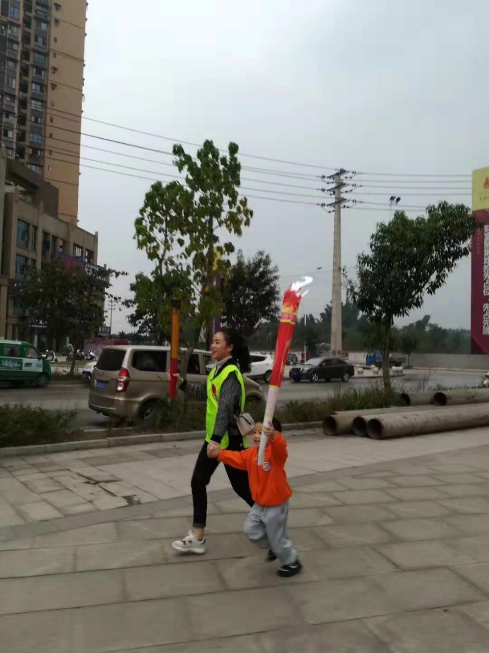 2018111420331264156903_960_1280.jpg
