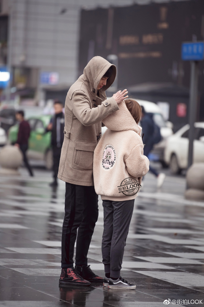 105108s3do8ooi2qum6p4i.jpg