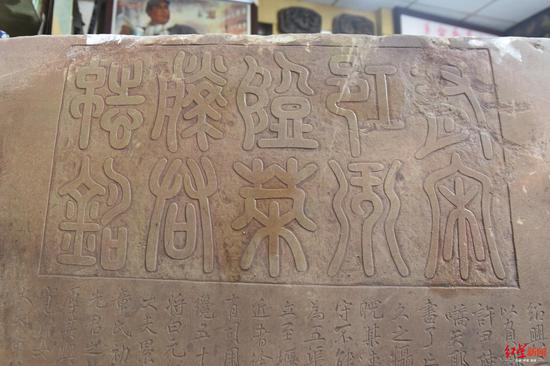 QzBS-hufnxfn0690915.jpg