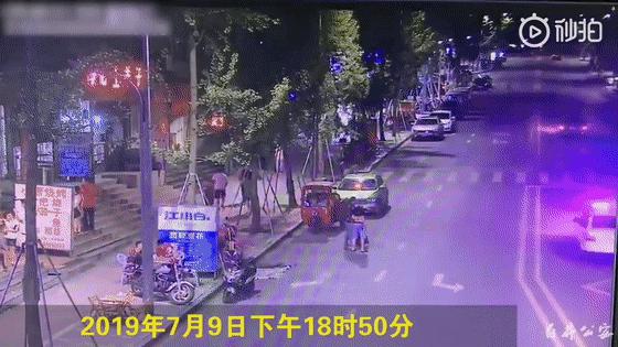 093207zhrcxn5rhledclr5.jpg