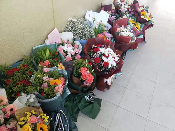 090443rde7e00hf9htqquh.jpg