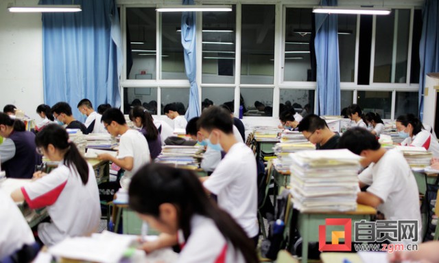 175615kz2j2yin8lrj01nq.jpg.thumb.jpg
