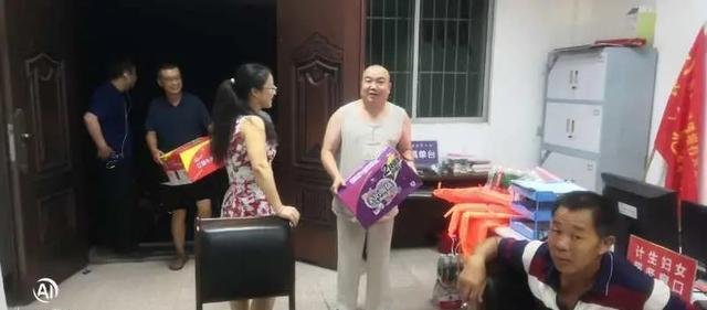 自贡富顺统一战线倾力参与防汛抢险工作-4.jpg