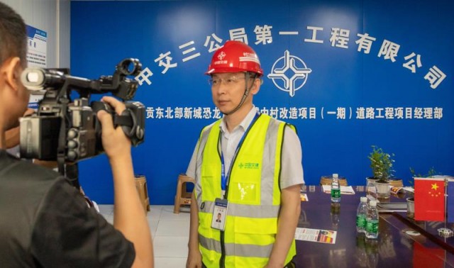 大安大队“关爱生命，平安出行” 3D大联盟警民文化活动进工地-2.jpg