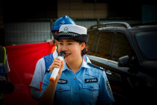 大安大队“关爱生命，平安出行” 3D大联盟警民文化活动进工地-6.jpg