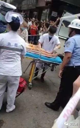 突发！四川南充一特斯拉失控致2死6伤，警方通报来了-5.jpg