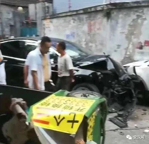 突发！四川南充一特斯拉失控致2死6伤，警方通报来了-8.jpg