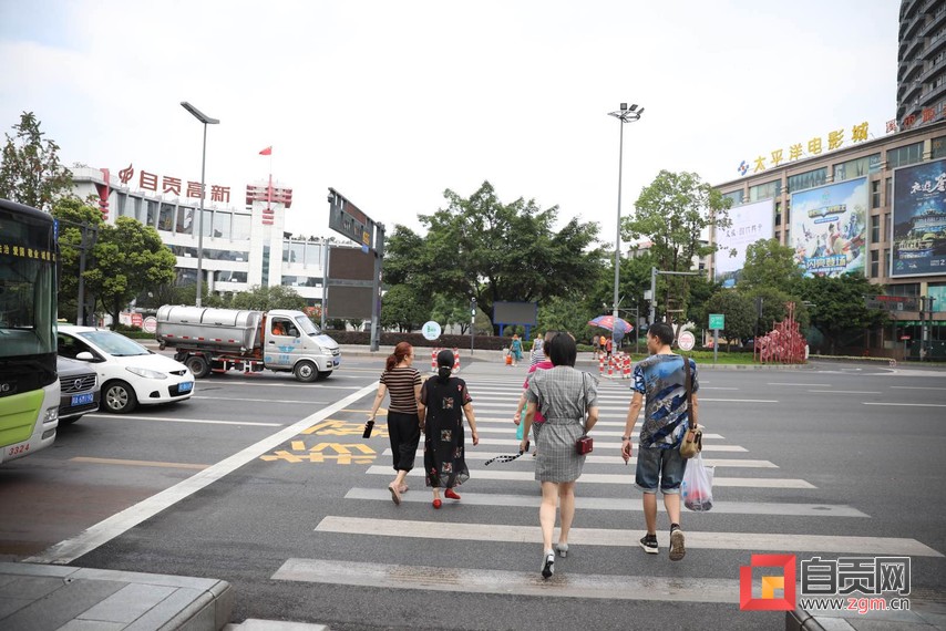 停车场增多、通行秩序优化……城市的这些变化，你感觉到了吗？-3.jpg