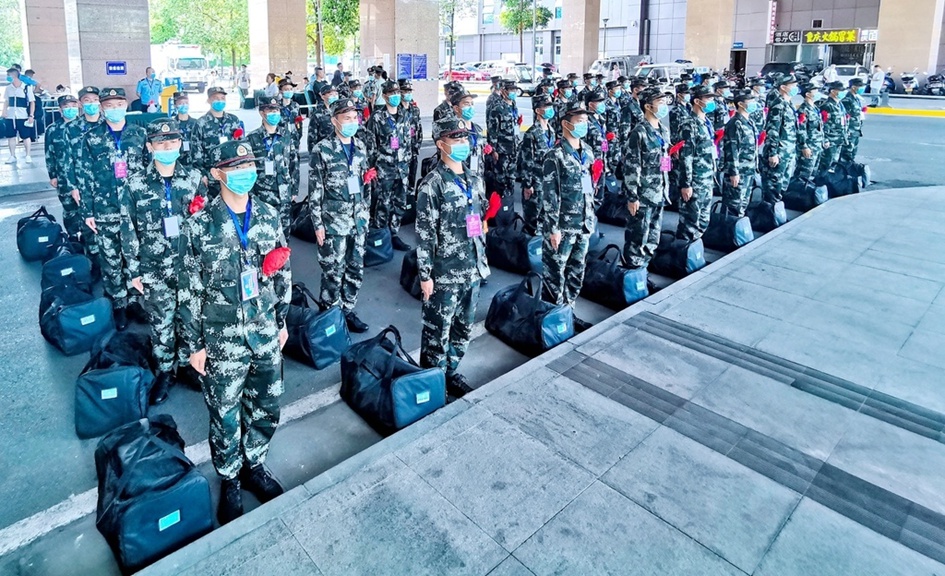 新兵入营！武警四川省总队迎来今年首批新兵-3.jpg