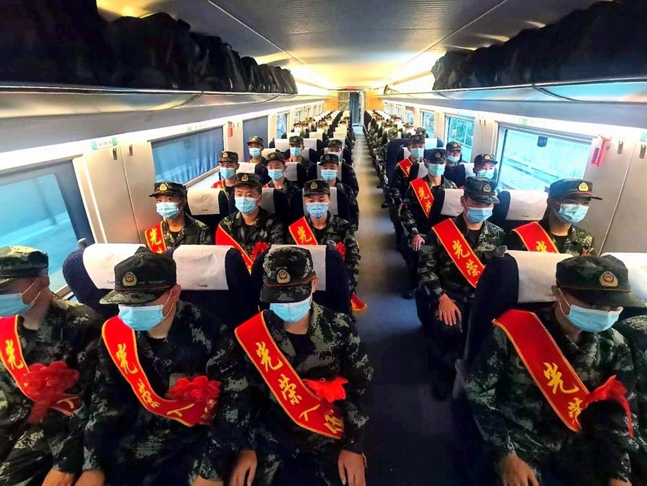新兵入营！武警四川省总队迎来今年首批新兵-4.jpg