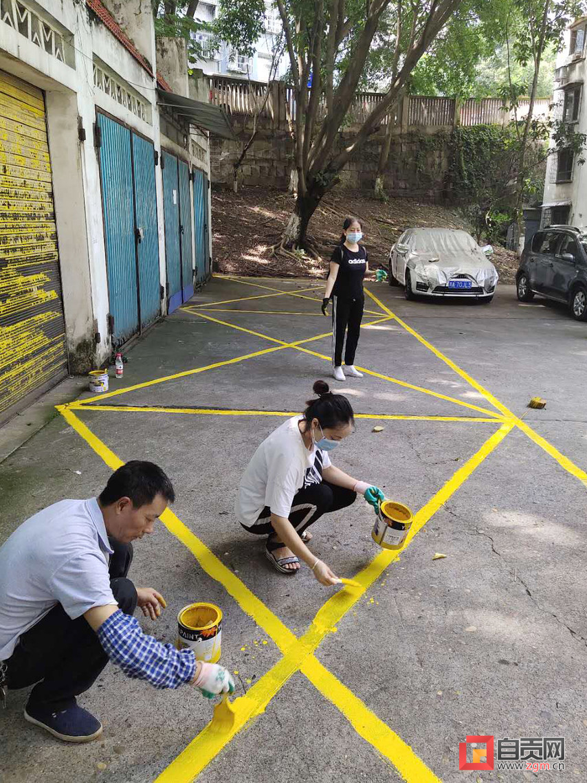 高新区丹桂街新增小区停车位2100个!-1.jpg