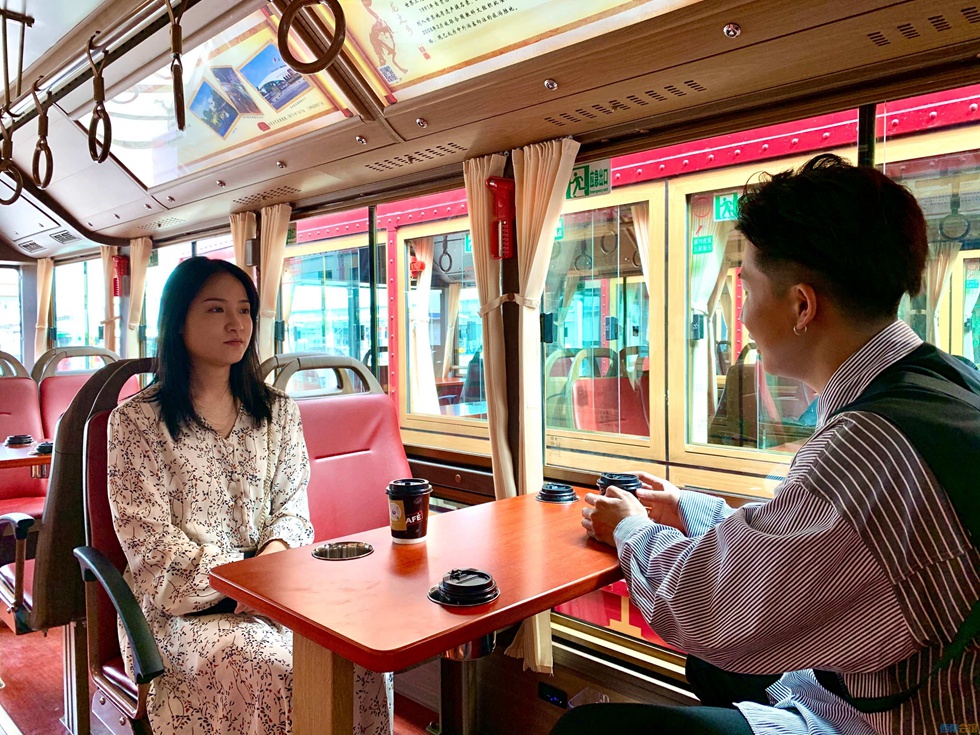 欢呼！自贡乐巴（城市旅游观光巴士）——复古“铛铛车”即将发车啦！-10.jpg