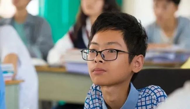 自贡贡井15岁“渐冻症”少年求学记：满地荆棘一路爱-3.jpg