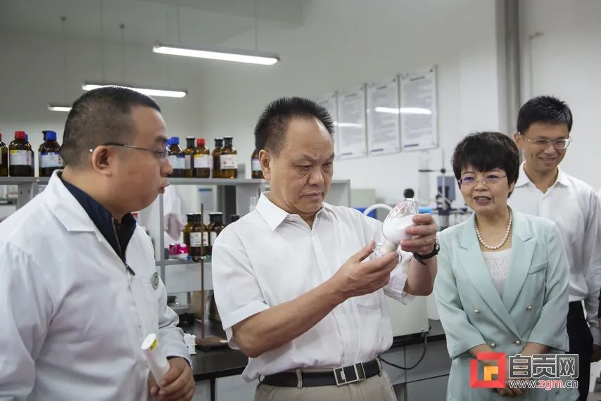 速看！这五名两院院士来自贡都忙了些啥？-4.jpg