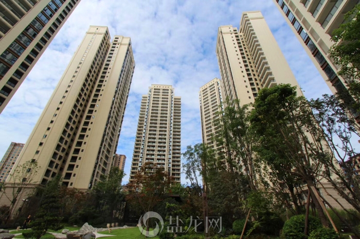 买商业综合体周边新房 提高居住幸福感-2.jpg
