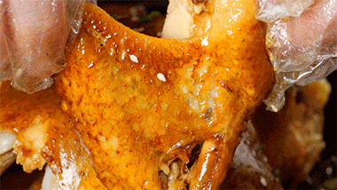 不加水的电饭煲焖鸡，酥烂入味又滑嫩！-6.gif