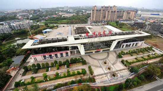 重铸盐都辉煌！四川日报今天整版讲述“有盐有味”的自贡故事-10.jpg