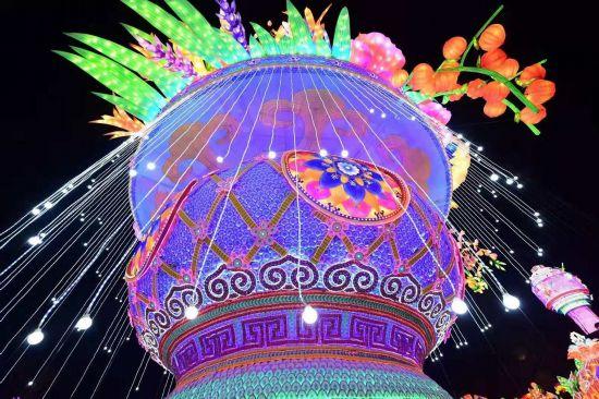 重铸盐都辉煌！四川日报今天整版讲述“有盐有味”的自贡故事-12.jpg