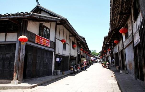 自贡市仙市镇，完好地保留了当时的建筑风格，值得一览-4.jpg