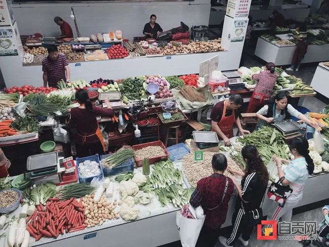 “双节”长假，自贡消费市场有序回暖-2.jpg