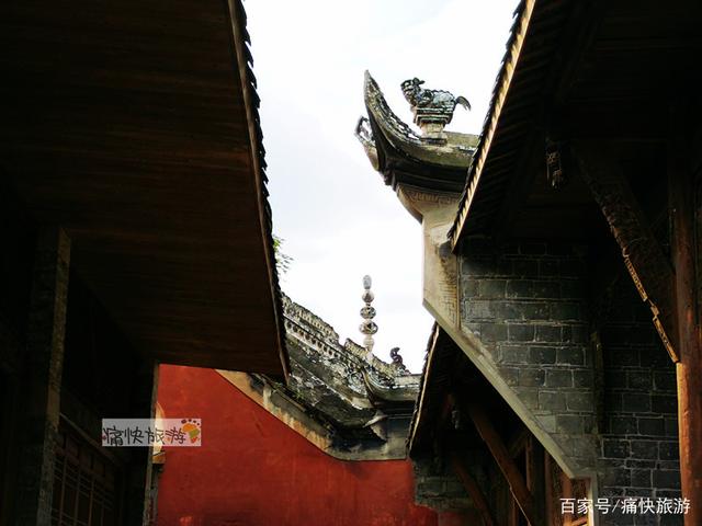 自贡古建之美——牛佛贺乐堂的风火墙-9.jpg