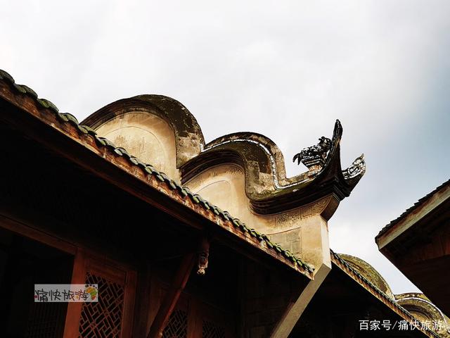 自贡古建之美——牛佛贺乐堂的风火墙-11.jpg