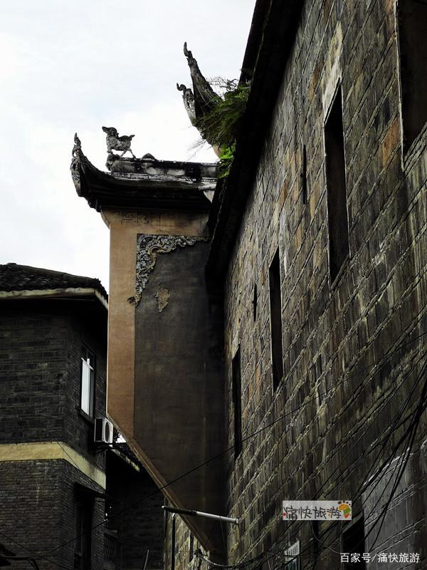自贡古建之美——牛佛贺乐堂的风火墙-15.jpg