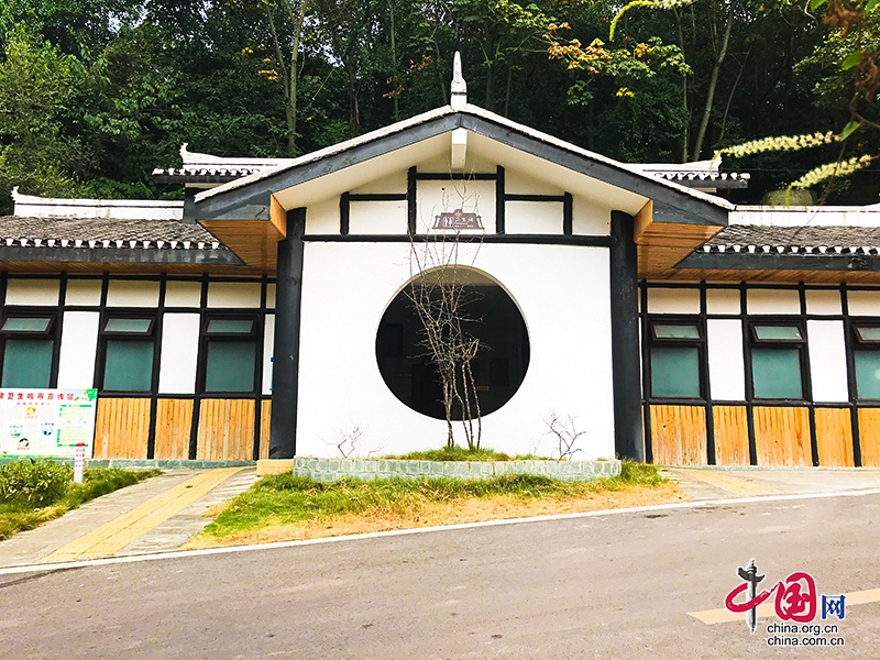 自贡：“厕所革命”靓颜升值 大安区“创名县”劲吹清新文明之风-6.jpg