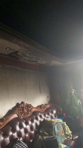 天然居大火后现场图来了，无人员伤亡，就是烧得有点惨，床都成灰了……-3.jpg
