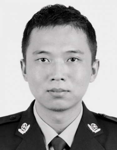 痛心！四川营救坠江女孩失联民警牺牲-1.jpg