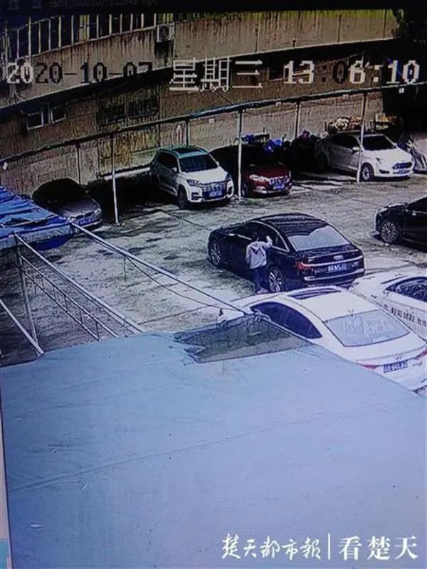 反转！10岁男孩“划伤”奥迪车赔3500元，3天后真相来了-2.jpg