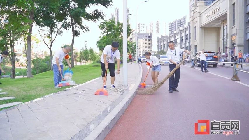 喜讯！自贡市顺利通过创建国家卫生城市技术评估-2.jpg