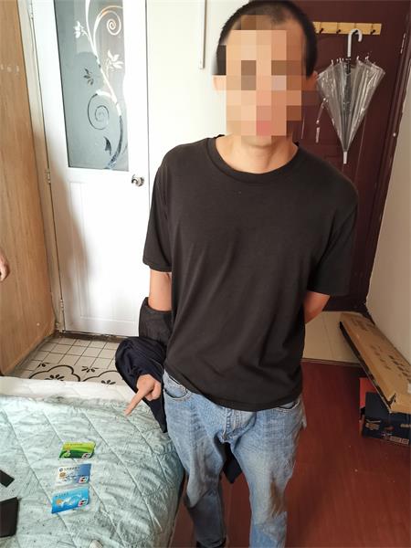 自贡高新：女子不雅视频被截取 警方介入调查抓获“车手”-2.jpg