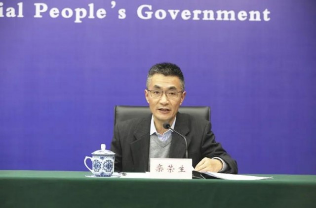 四川新冠疫苗分三批打，普通人最快明年初可接种-1.jpg