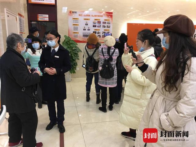 用镜头记录自贡创文成功的丰硕成果近百名封面拍客走进“诗意尖山”-8.jpg