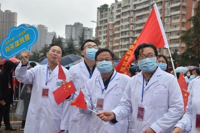 抗击疫情，四川这所医学高校毕业生成为自贡这支队伍的中坚力量-2.jpg