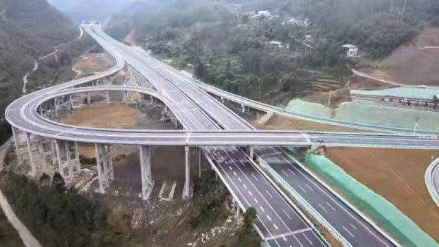 高清多图！带你直击成宜高速自贡段-16.jpg